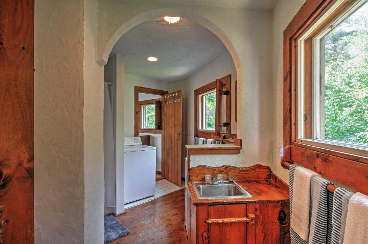 Villa Dragonwood Castle On Waterfront With Stunning View Prospect Harbor Exterior foto